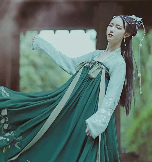 春天到啦,来一期青色绿色系汉服吧,疫情结束踏青去!(第三期)