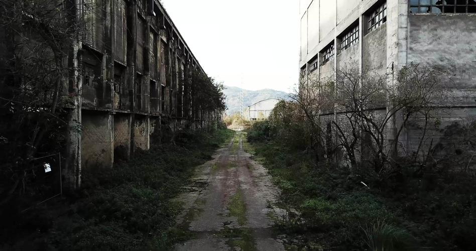 4k核污染后的废弃工厂_4096x2160_高清视频素材下载(编号:2011165)