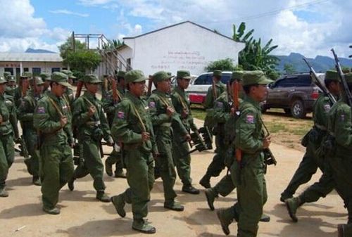 果敢交战双方网络掀骂战 交战团队住同家酒店