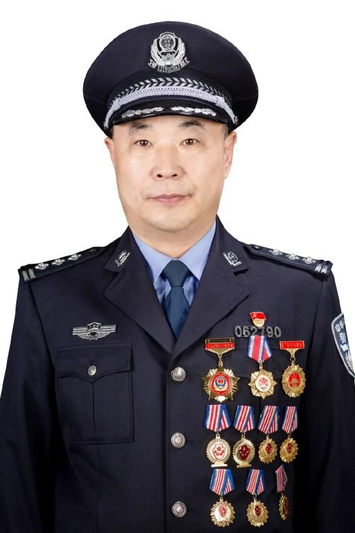 【弘扬英模精神 锻造公安铁军】系列四:全国优秀人民警察——刘万军