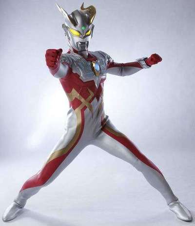 赛罗奥特曼 日冕强壮型