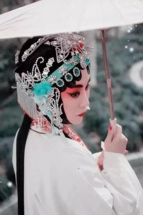 【砚外之艺】 人间尤物是青衣|花旦|水袖|身段_网易订阅