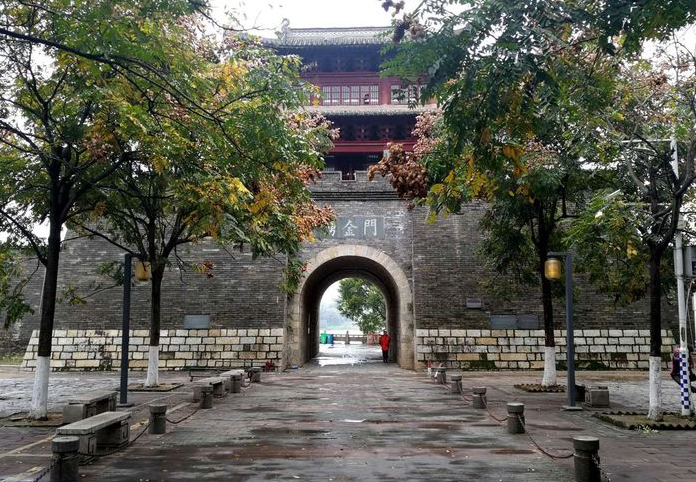 赣州景点:涌金门 有601人关注