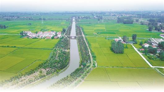 图为:"华夏第一渠"白起渠(长渠)仍滋润良田30万亩,2018年8月成功列入