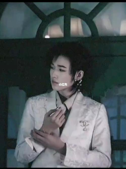 戴着珍珠耳坠的你|宋亚轩_宋亚轩_耳坠_珍珠_娱乐