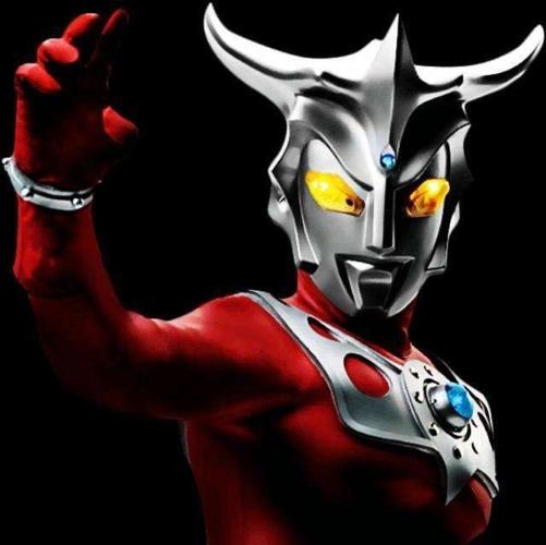 雷欧飞踢真的很强吗为什么格斗王雷欧奥特曼的最强级技能反而是光线级