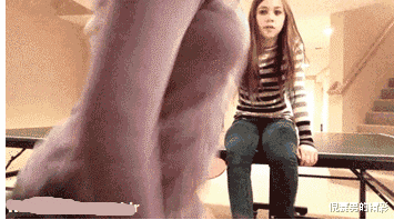 太巧了,碰到本人了既灭了火,也不影响交通你竟然被这样坑了!赶快跑吧!