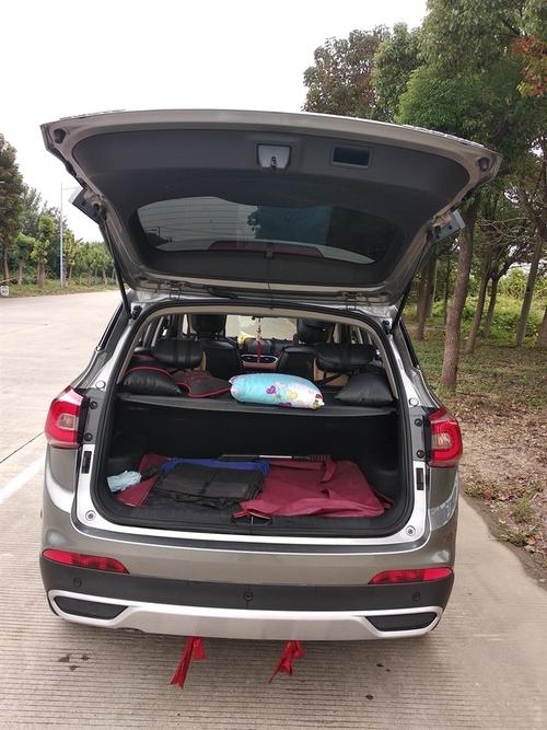 后备箱空间够用了,家用足够了!