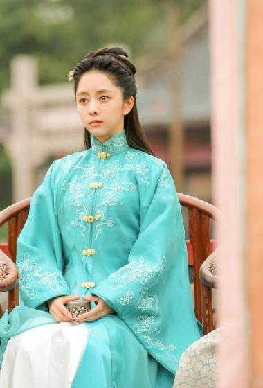 简介:谭松韵锦衣之下剧照图片,分享一组谭松韵图片给大家,图中的明星