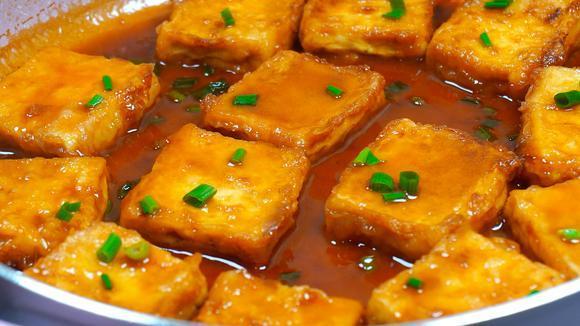 豆腐最有营养的吃法,加上两个鸡蛋,鲜香开胃,上桌就被抢光