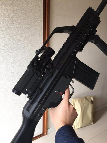 原创汤普森冲锋枪现代化魔改,道理我都懂,但配个八倍镜是什么意思?