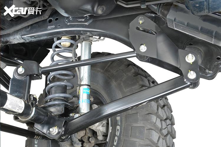 而在牧马人,丰田lc80,lc76等前后硬桥的越野车上,也可以通过更换控制