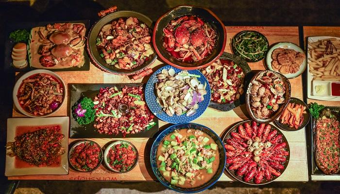 梦见吃大餐是什么意思