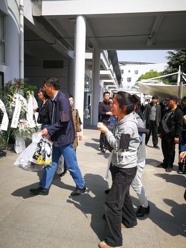 4.8日下午在龙华殡仪馆参加陆庆平老师的追悼会分享