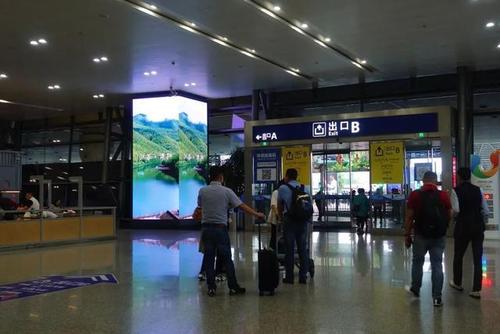 成都双流国际机场西安咸阳国际机场北京首都国际机场上海虹桥机场