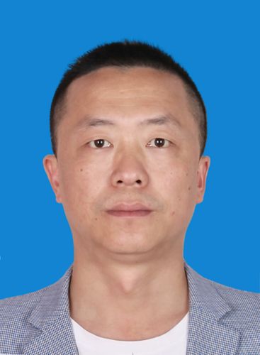 杨平同志简历