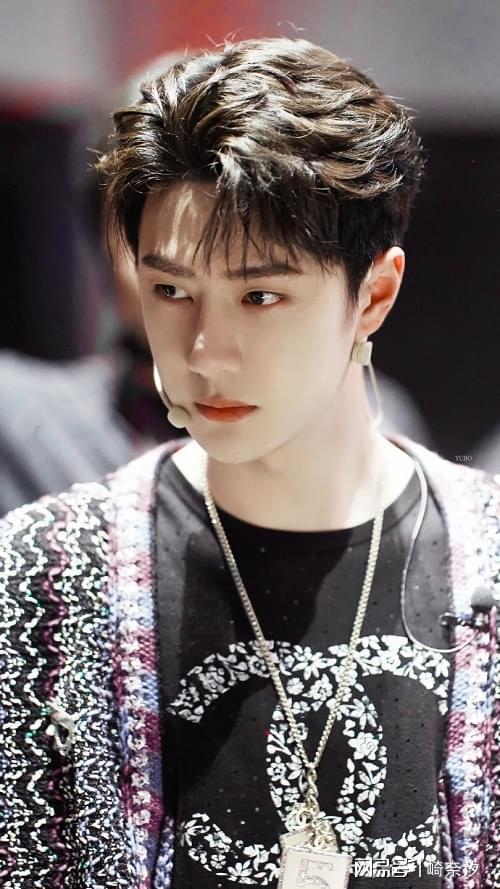 我们先来看看,王一博2021年的所有代言有哪些(见下图).