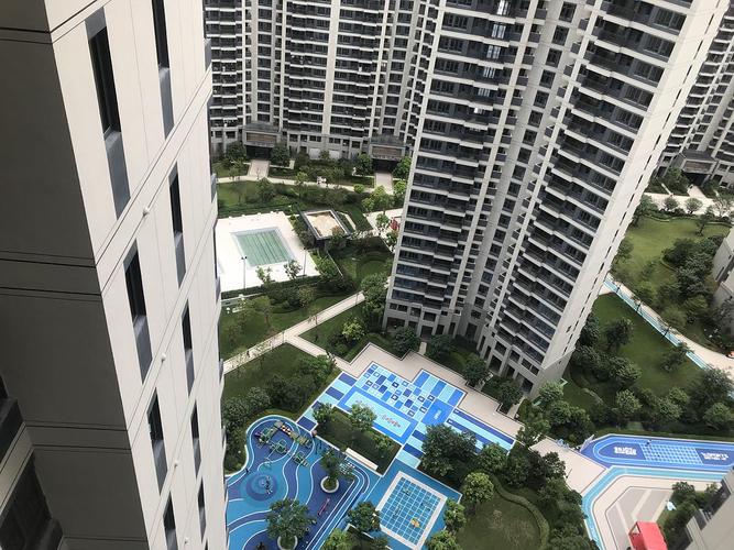 开平融创潭江首府环境优美环城路边交通方便首次出租四房两厅长租可以