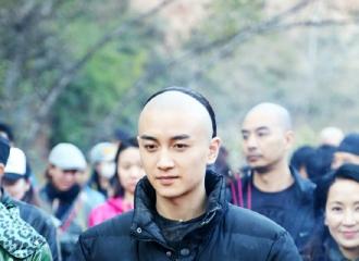 [新闻]161020 陈晓《那年花开月正圆》热拍 古装男神造型被赞