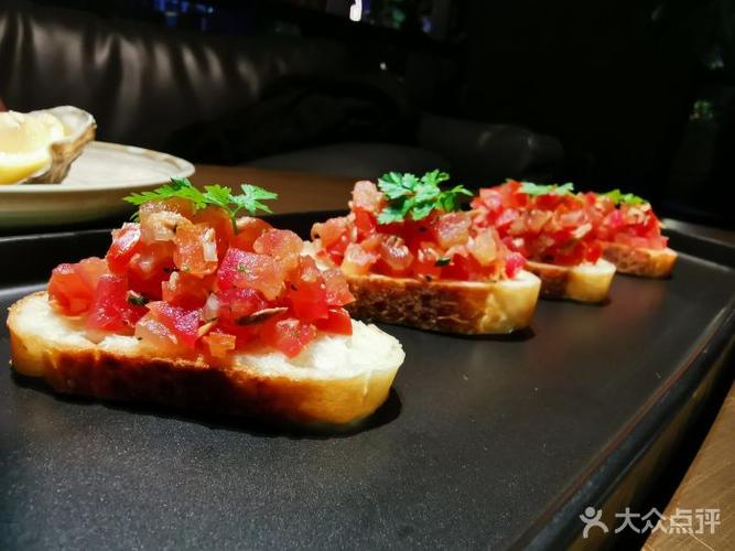 半糖azucar gastro lounge金枪鱼塔塔图片