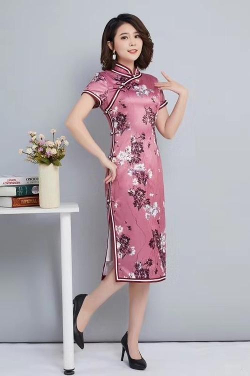 其它 中国旗袍 写美篇 旗袍,是中国传统的民族服装是和世界华人女性的