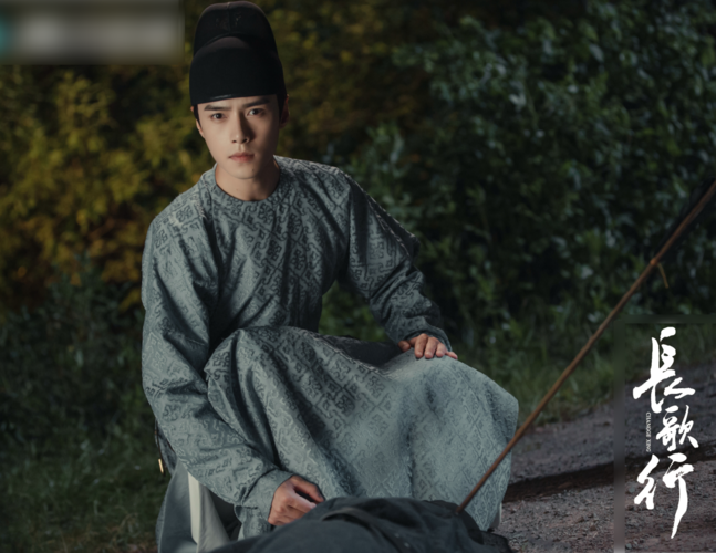 剧中"魏书玉"的扮演者方逸伦可是凭借儒雅帅气的古装扮相俘获了万千