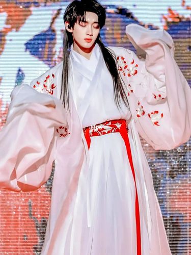 丁程鑫的神仙图片_丁程鑫_娱乐_明星娱乐资讯