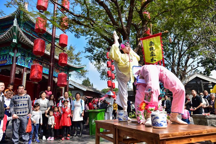 锦绣中华春节大庙会超火爆,为游客营造最纯正的年味儿