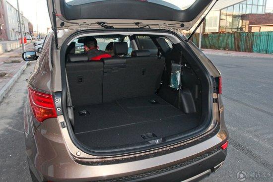 全新胜达7座suv不一样的空间感觉