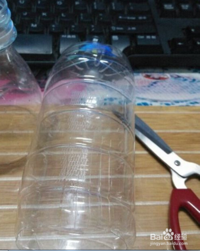 饮料瓶利用制作花瓶