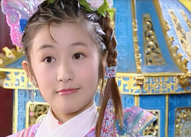 而且在《少年包青天》中她的温柔似水,举手投足间都让人觉得非常的