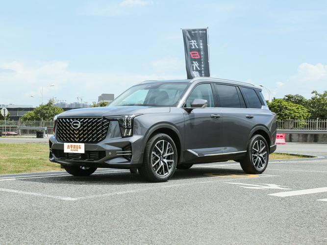 车型 官方价 优惠幅度 现价 传祺gs8 2020款 390t 两驱尊贵版 7座