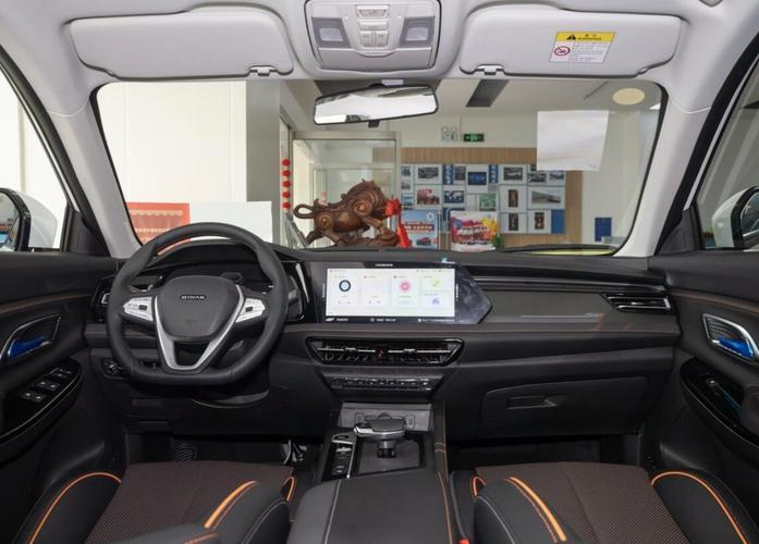 外观内饰更加时尚长安欧尚x7plus上市售7991339万元