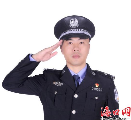 琼海市公安局中原派出所所长文碧松:组建"乐商义警" 不松懈护一方平安