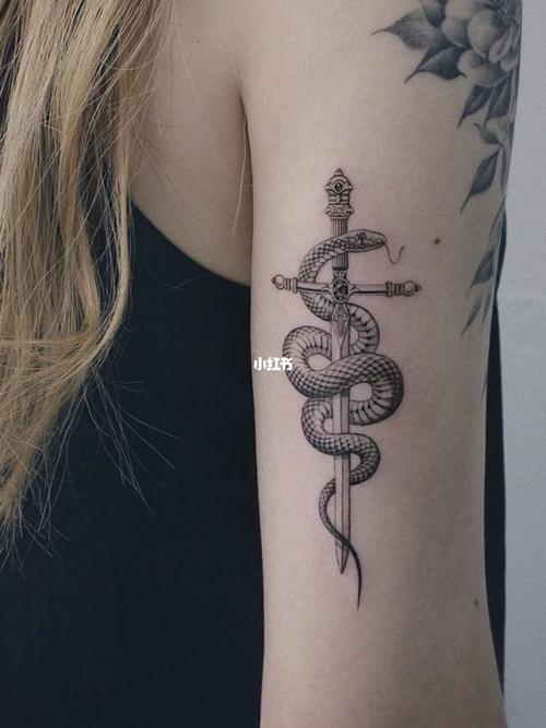 蛇 剑 纹身 刺青 上海 松江_纹身_老艺人纹身(鹿都店)