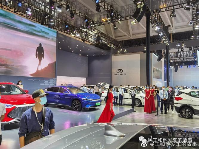 2021年天津车展s5展厅byd赛力斯展台国产车的领导品牌