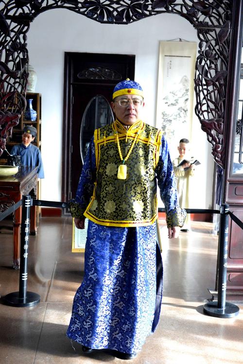 2019年2月9日,大年初五,辽阳的满族人在一起,他们穿着