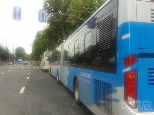 69 论坛 69 都市地铁 69 南京区 69 100路大通道铰链车