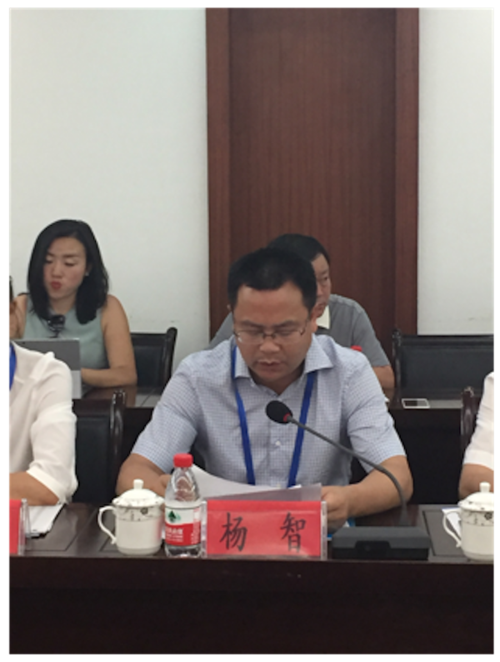 黄平县人民政府县委副书记,县长杨智