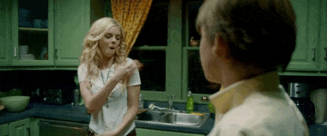 荷尔蒙大爆发性感热辣的保姆竟趁主人睡着做这种事