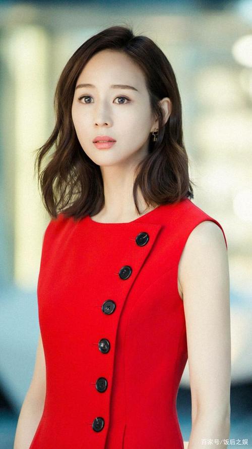 张钧甯:知性优雅,魅力四射