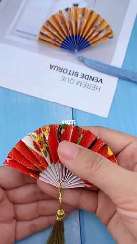只需一张纸就可以折一把古风扇子|扇子挂件_扇子_古风_挂件_折纸教程