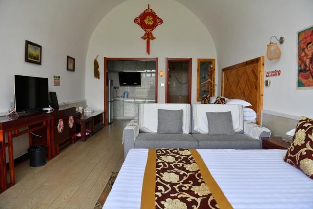 龙王坝窑洞宾馆内景.王嘉澍摄