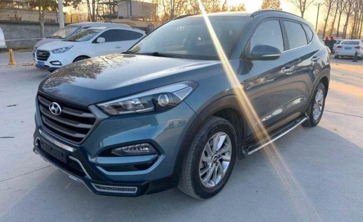 现代 途胜 2015款 1.6t 双离合两驱智能型