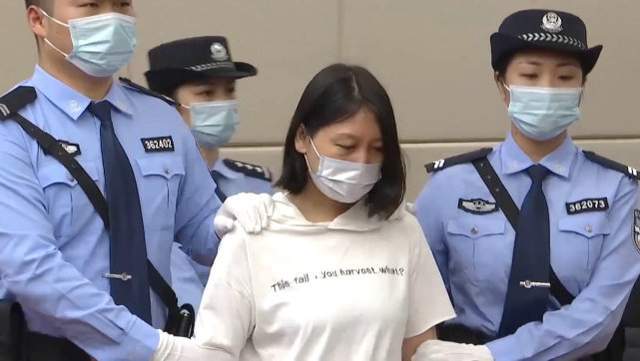 劳荣枝案件详细经过(逃亡23年的劳荣枝生活照图片)