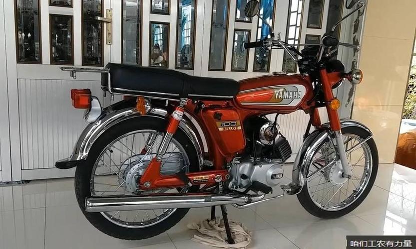 曾经的二冲程摩托车,yamaha yb100,启动后还是小时候熟悉的声音