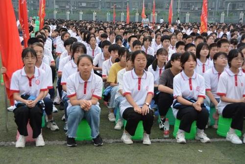 蓬安二中:新学期 新起点