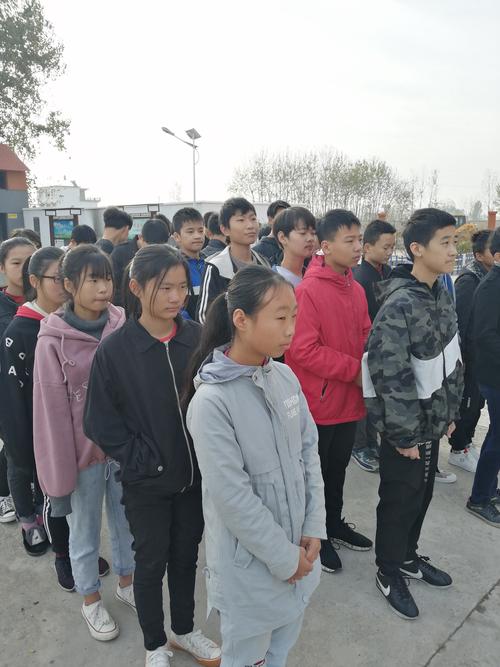 沙河一中第8次升旗仪式