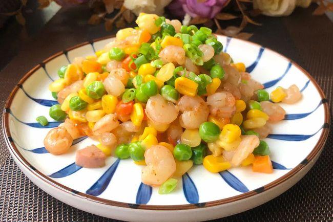 玉米豌豆炒虾仁,香甜绵软,好吃又营养!