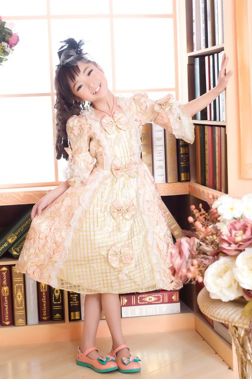 10岁小美女